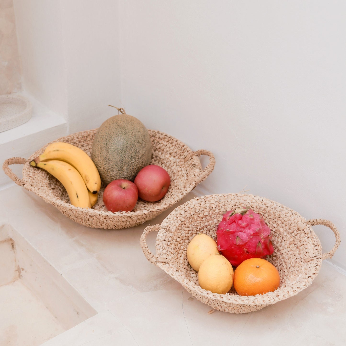 Cesto di frutta / cesto di rafia