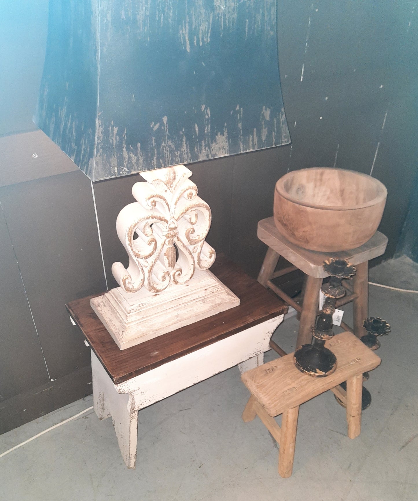 Blumenständer, Pflanzenbank aus Holz im Shabby Stil