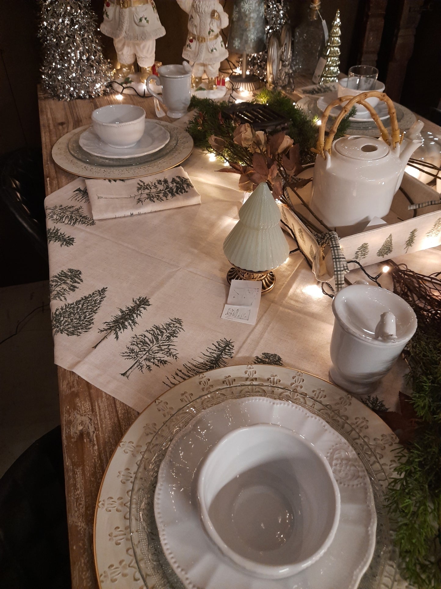 Winter tablecloth made of 100% cotton
