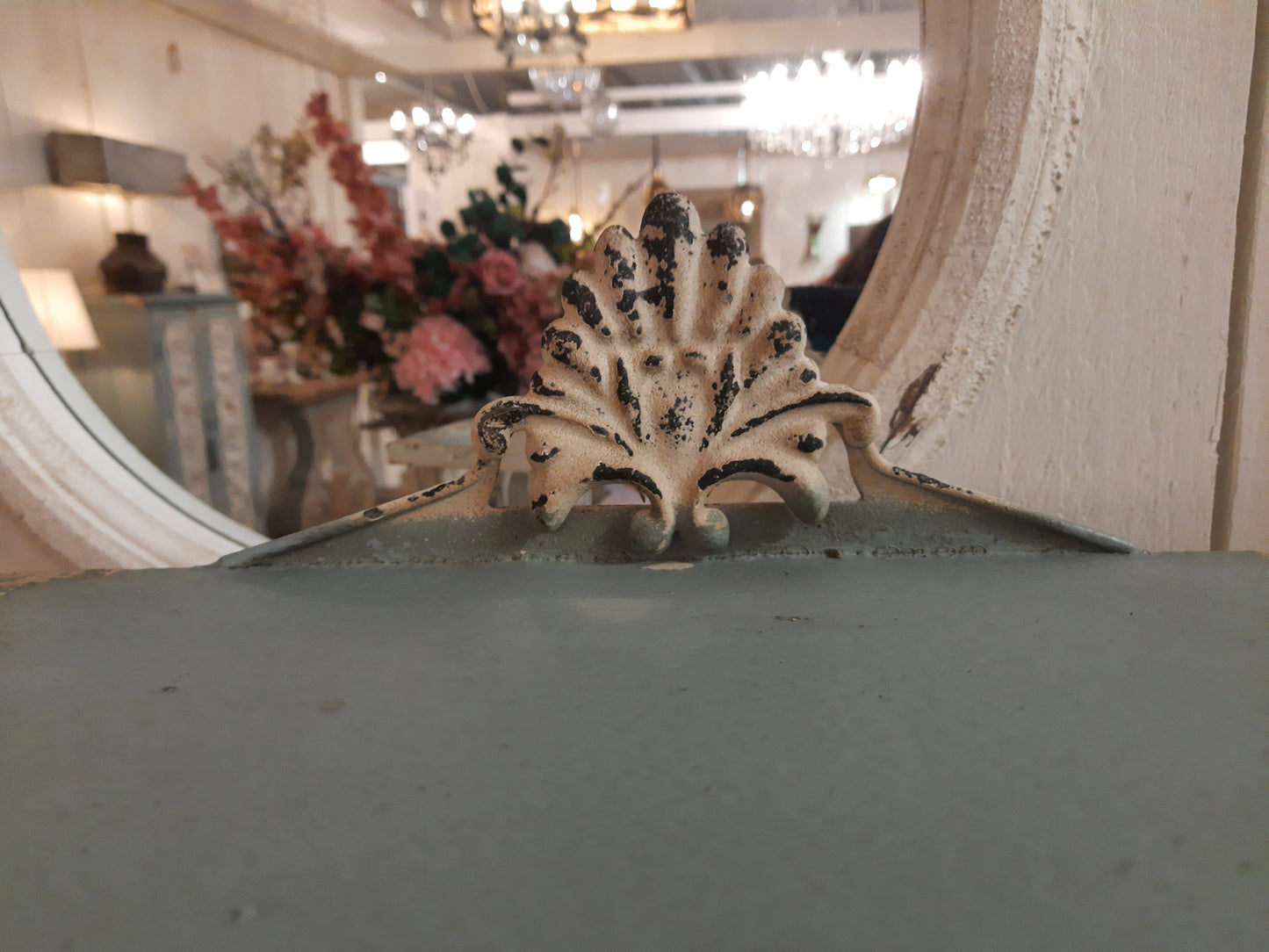 Shabby Chic Regal aus Metall in Grün-Beige