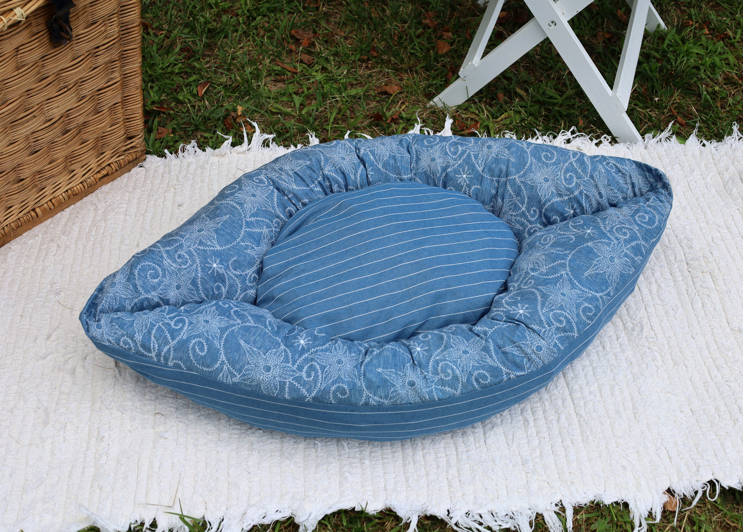 Letto per cani Ahoy! Cuscino per cani a forma di barca in cotone