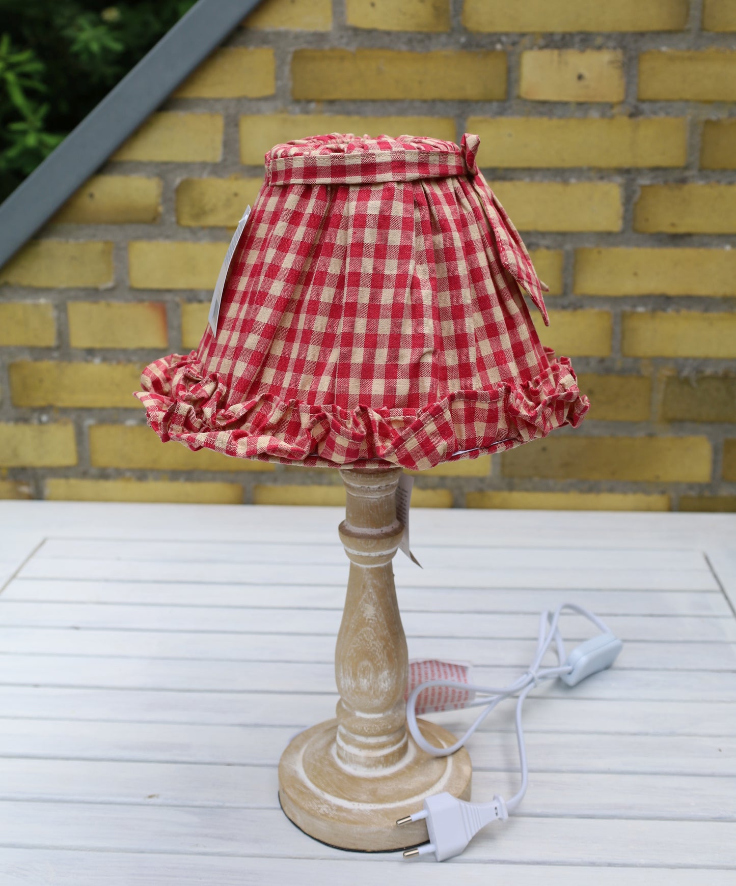 Paralume in cotone con motivo a quadri rosso-beige