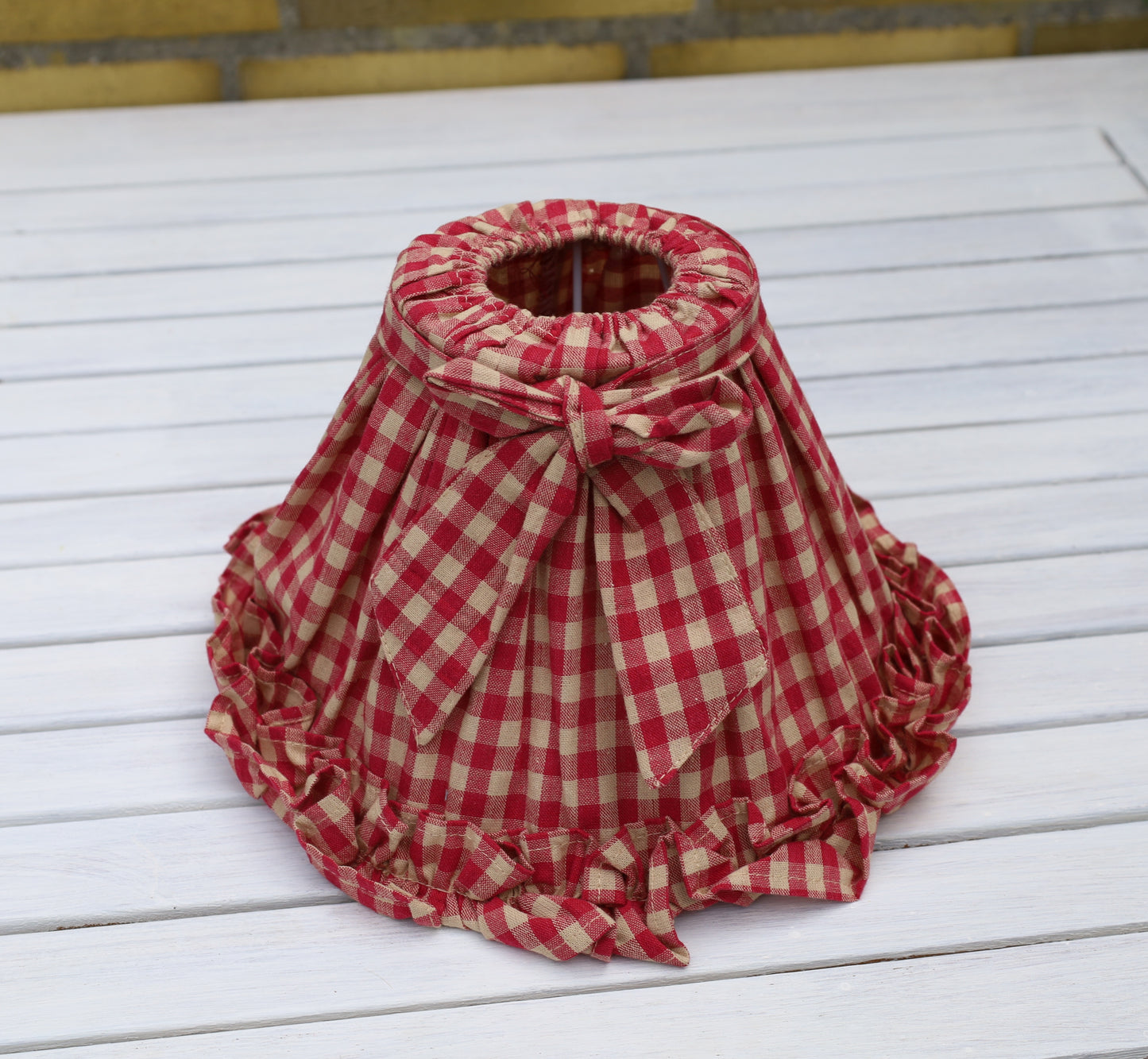 Paralume in cotone con motivo a quadri rosso-beige
