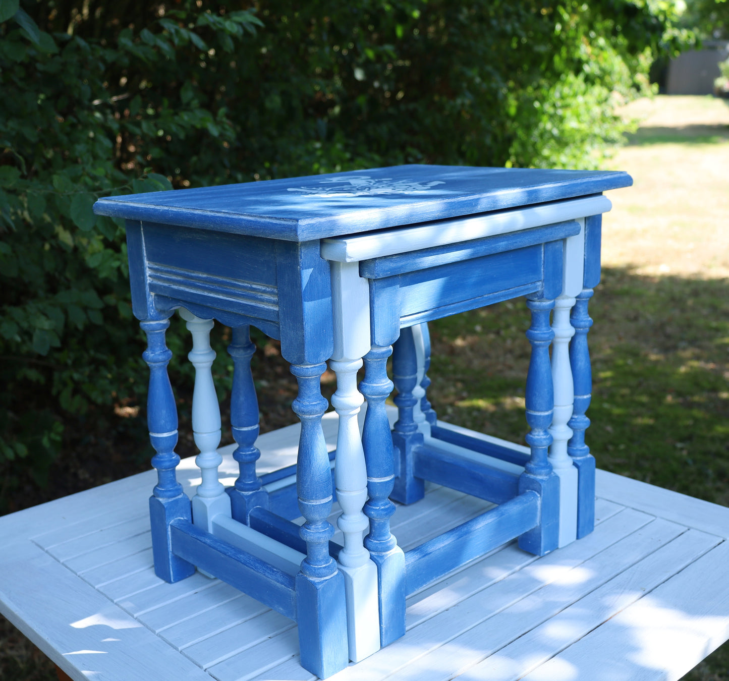 Beistelltische aus Holz in Blau mit maritimen Motiven, 3er Set im Shabby Chic Stil