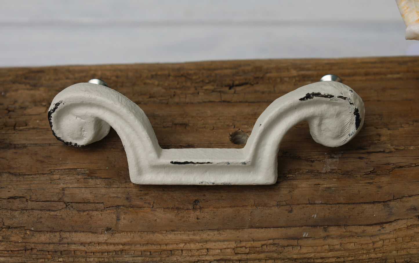 Maniglia per cassetto/pomello per mobili in stile Shabby Chic in ferro color bianco crema