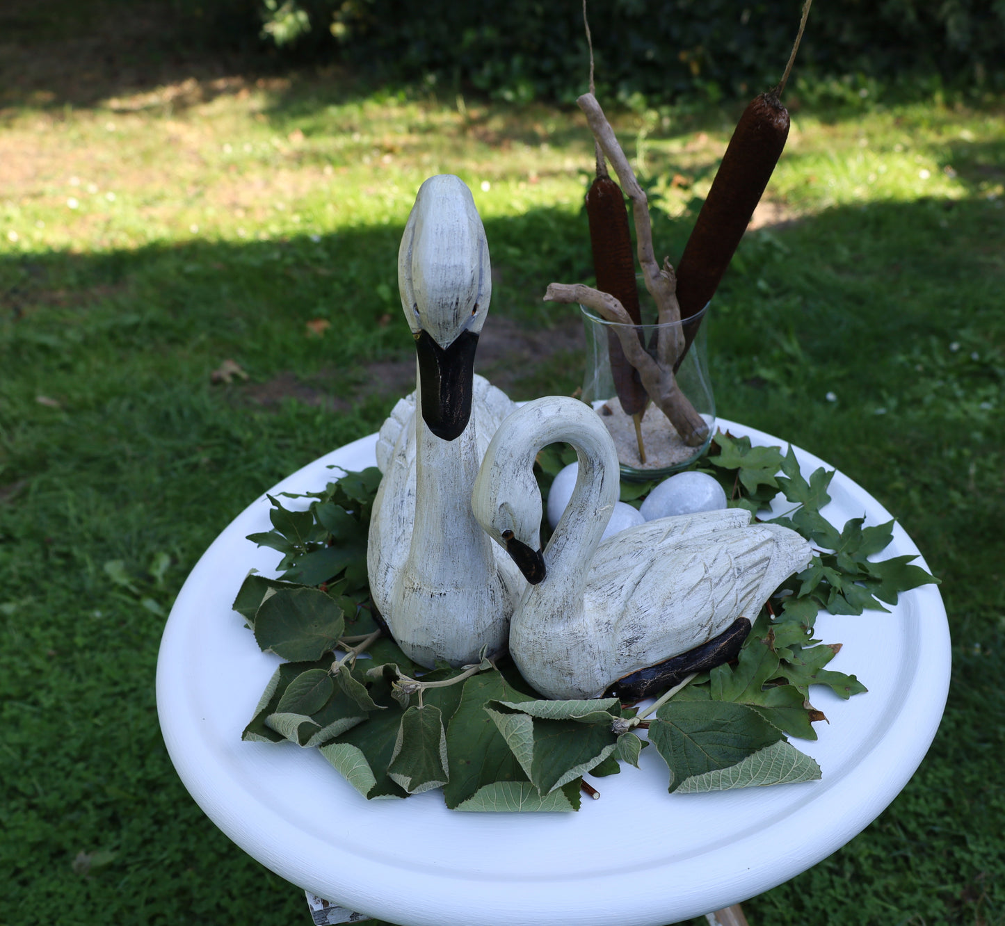 Grande coppia di cigni / cigni in legno, decorazione per matrimonio