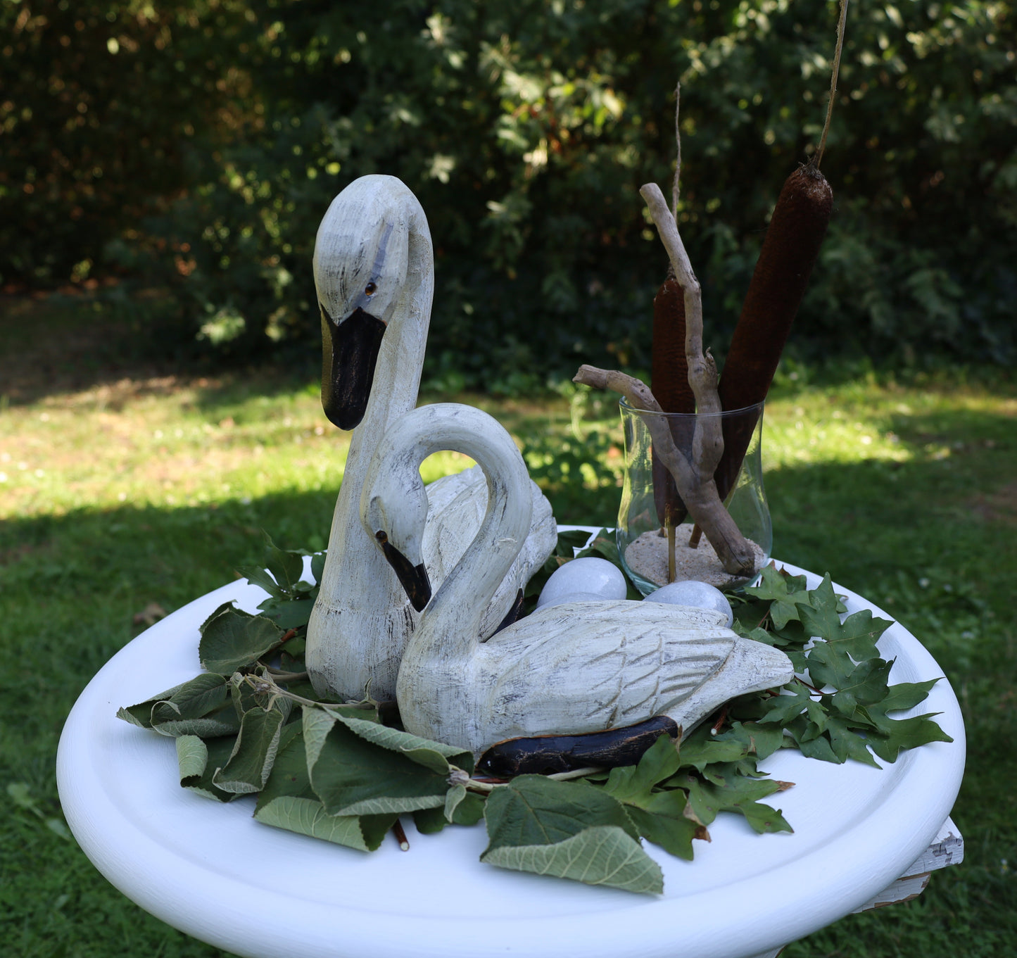 Grande coppia di cigni / cigni in legno, decorazione per matrimonio