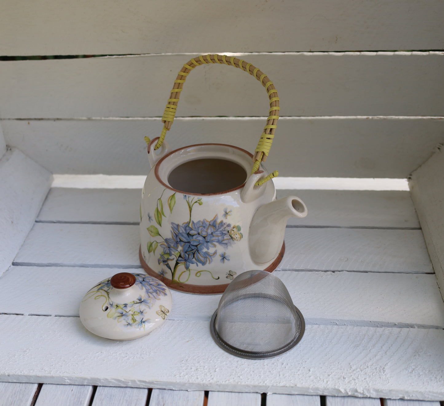 Teiera in ceramica con colino da tè, 800 ml con motivo floreale, stile country