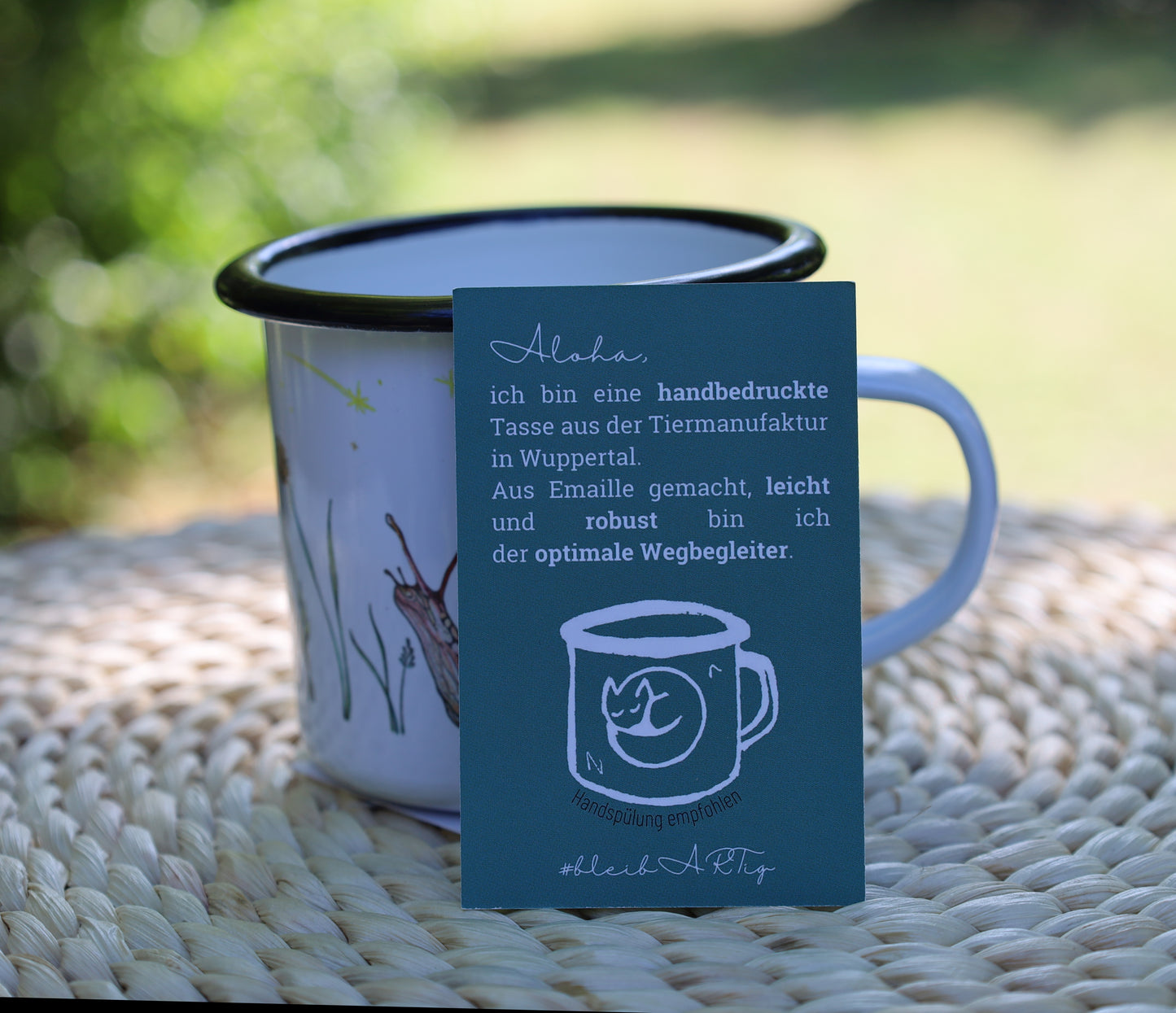 Tazza/boccale smaltato per attività all'aperto