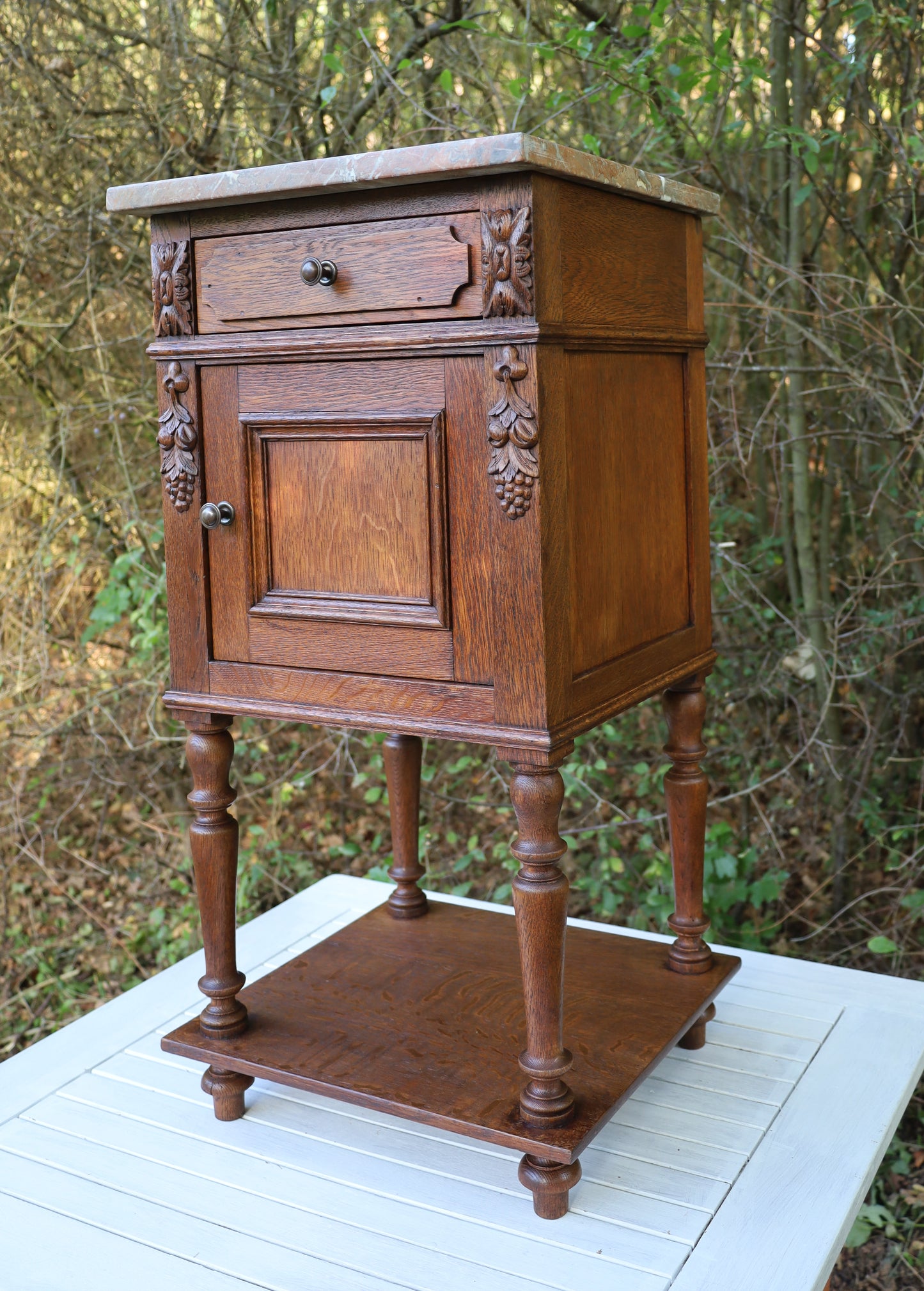 Comodino/mobiletto antico in stile Luigi XV, circa 1870 - 1890, in legno marrone