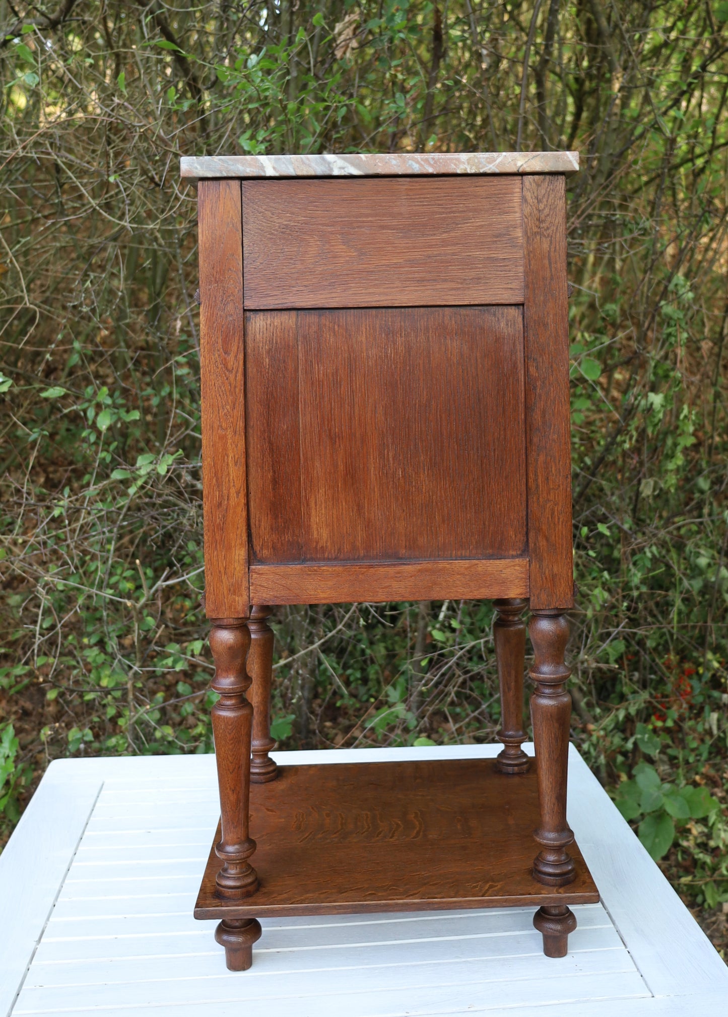 Comodino/mobiletto antico in stile Luigi XV, circa 1870 - 1890, in legno marrone