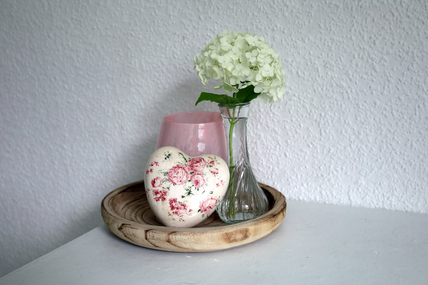 Cuore decorativo in ceramica con motivo a rosa vintage