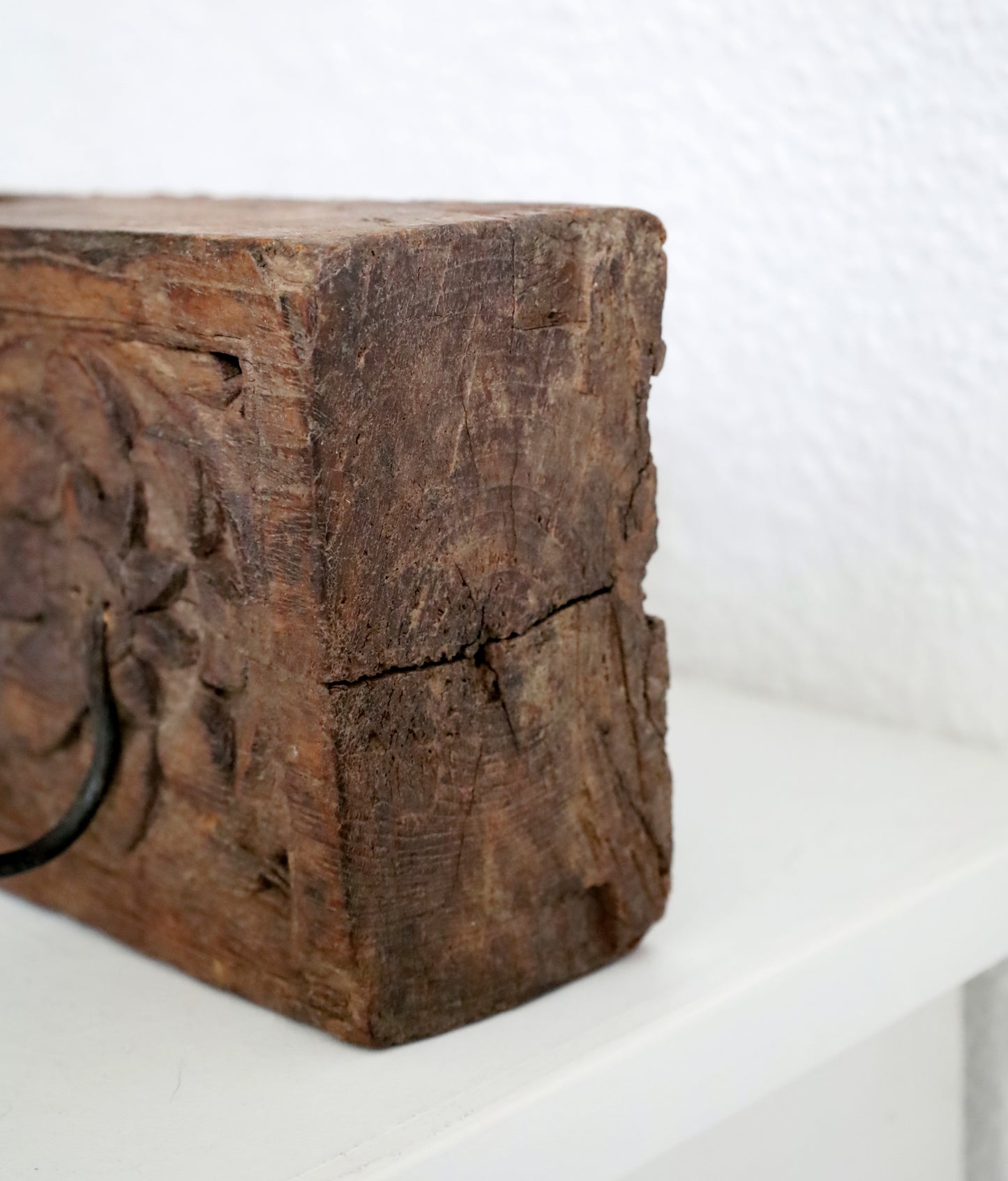 Esclusivo appendiabiti decorativo in legno di recupero