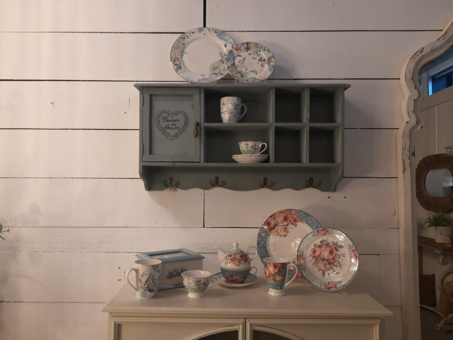 Stoviglie in porcellana, fiori e farfalle pastello blu-bianco, mix &amp; match