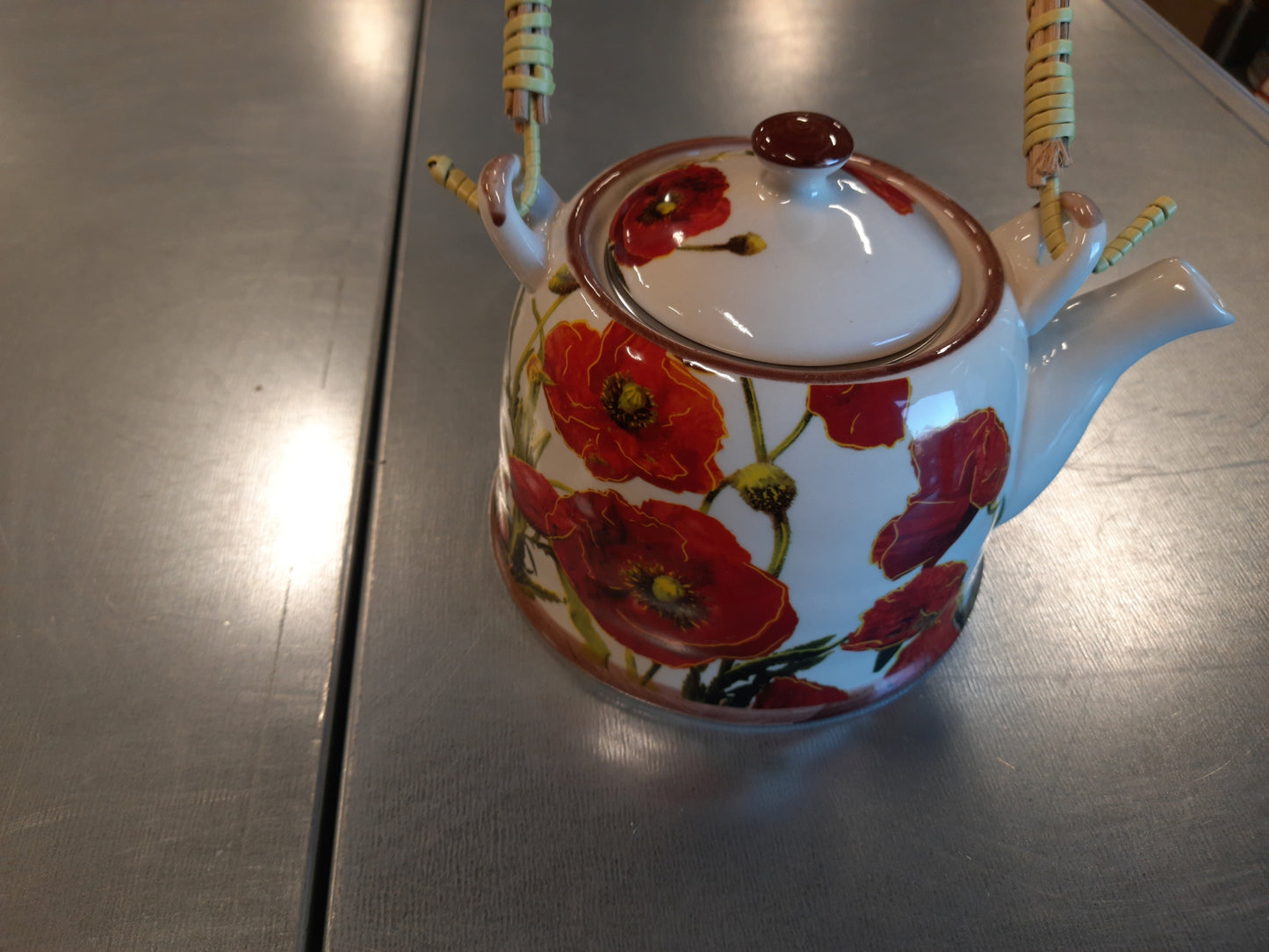 Teiera in ceramica con colino da tè, 800 ml con motivo floreale, stile country 
