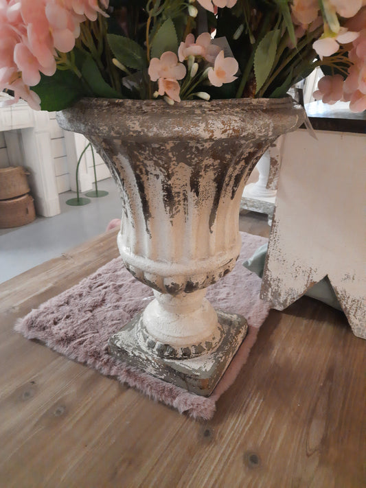 Classico vaso da fiori per il giardino