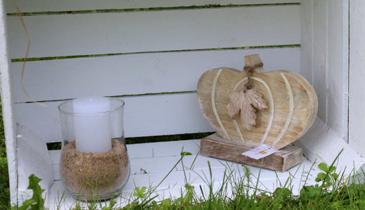 Figura di zucca in legno