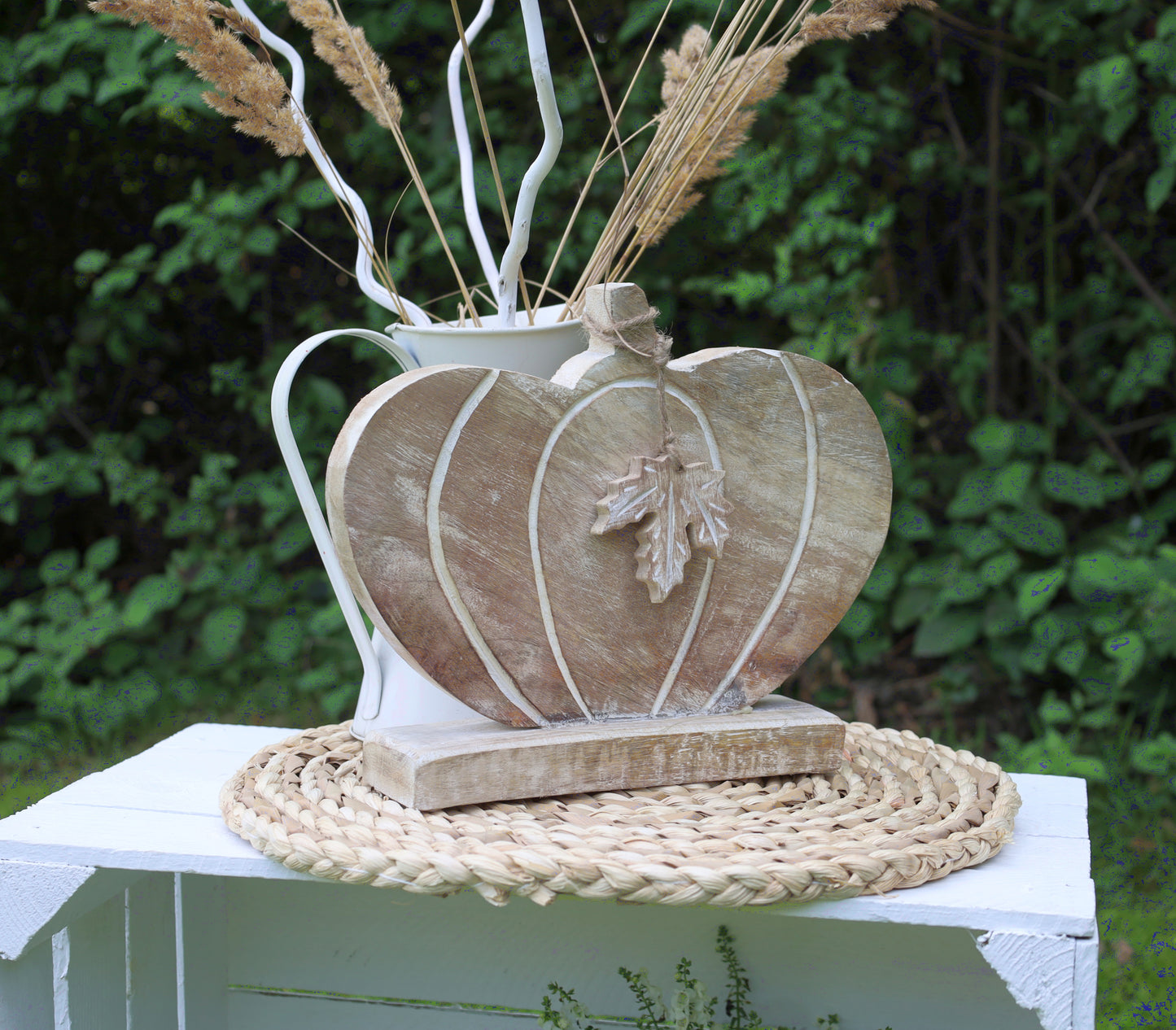 Figura di zucca in legno