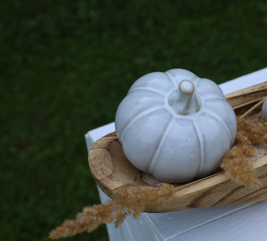 Decorazione a forma di zucca in porcellana grigia e bianca