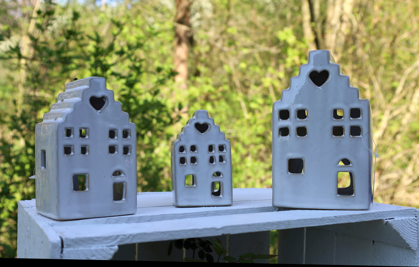 Portacandele in ceramica a forma di casa