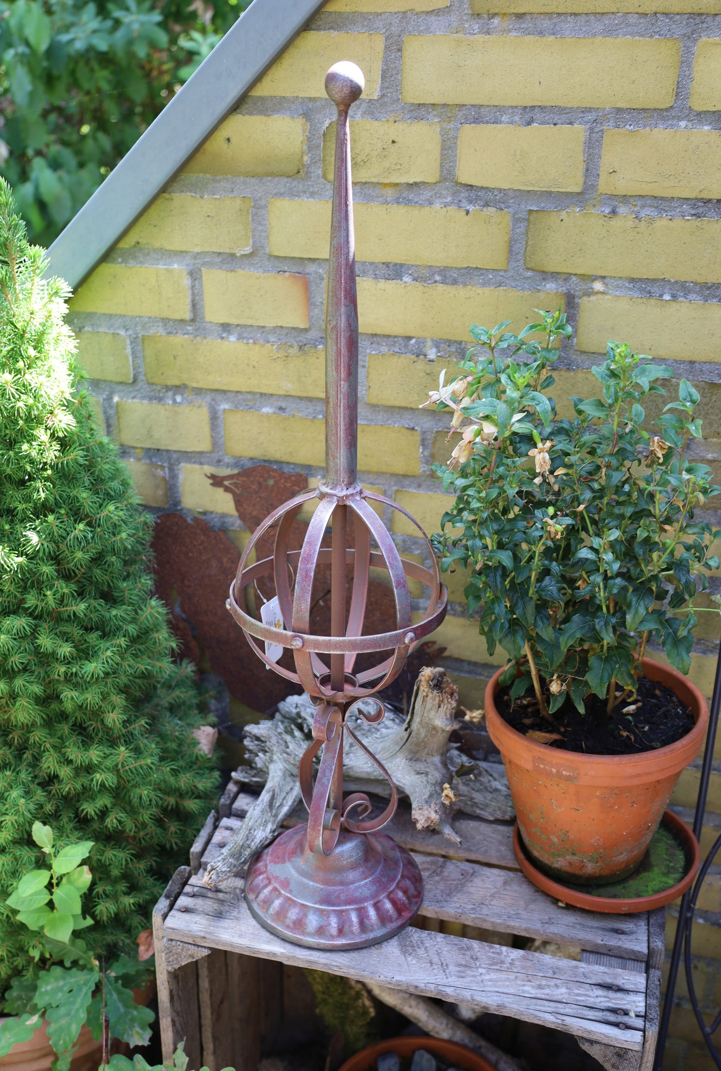 Obelisco decorativo da giardino in stile vintage in ferro