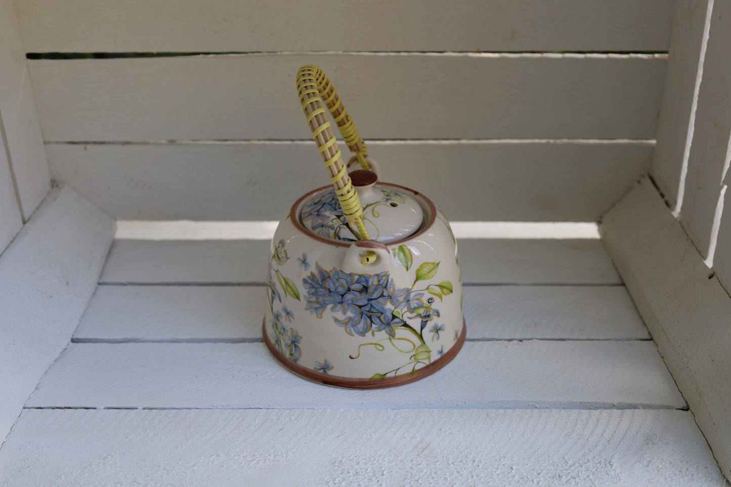 Teiera in ceramica con colino da tè, 800 ml con motivo floreale, stile country 