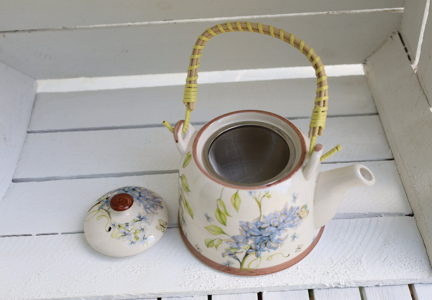 Teiera in ceramica con colino da tè, 800 ml con motivo floreale, stile country 