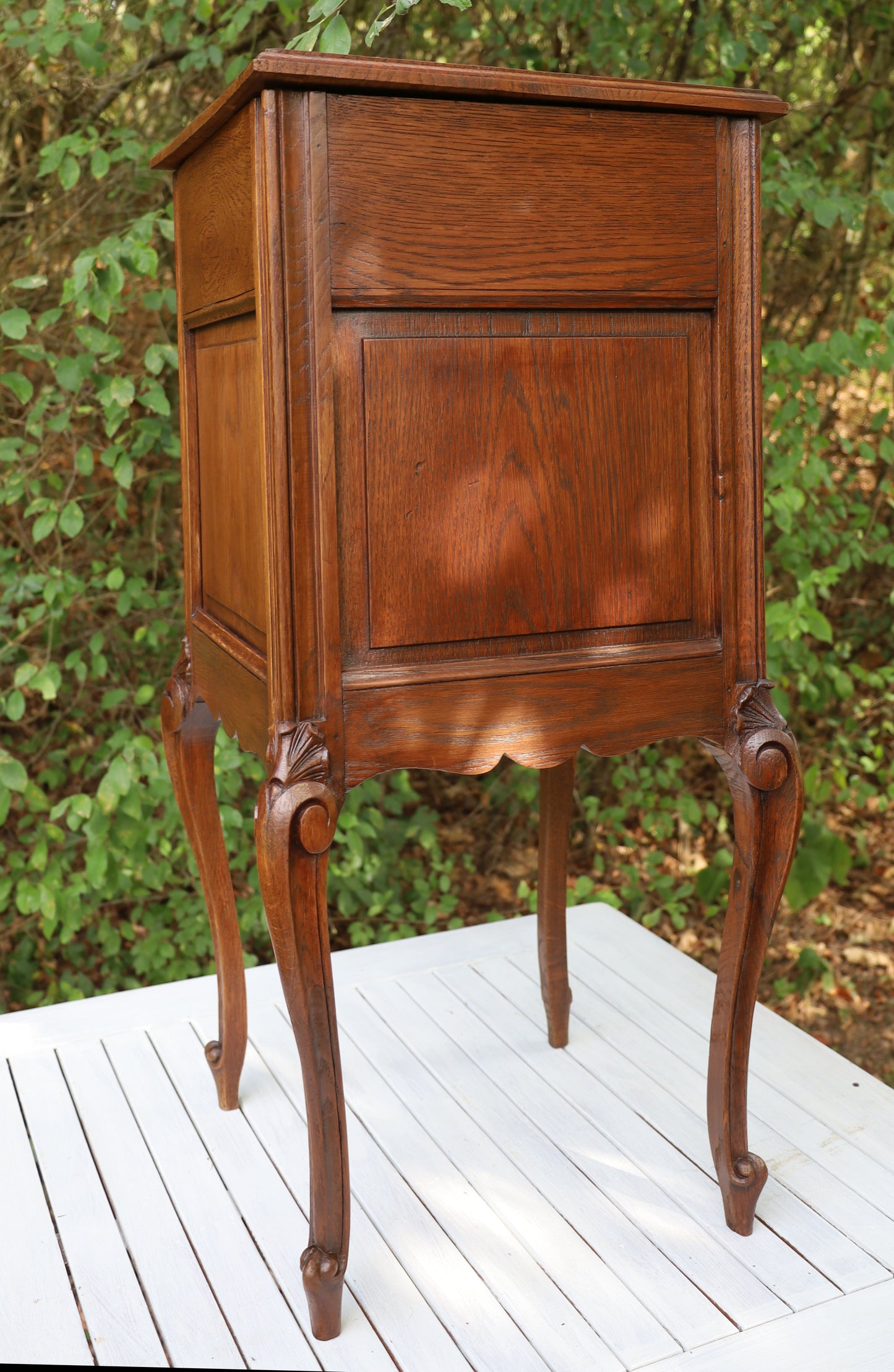 Comodino/mobiletto antico in stile Luigi XV, circa 1870 - 1890, in legno marrone