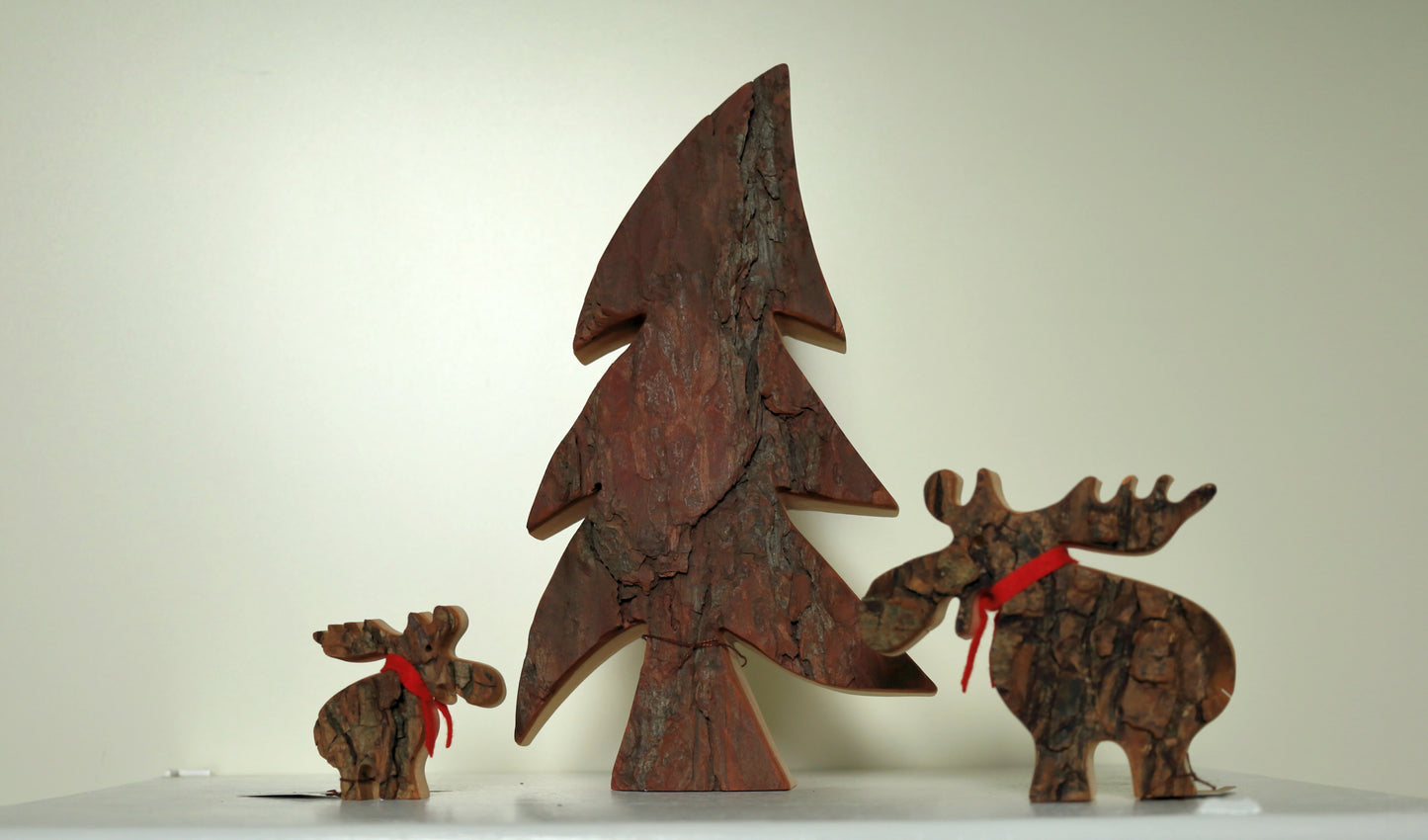 Decorazione invernale, alce/renna in legno di corteccia