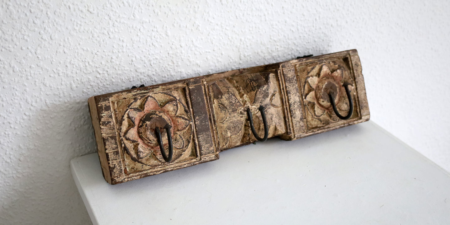 Esclusivo appendiabiti decorativo in legno di recupero