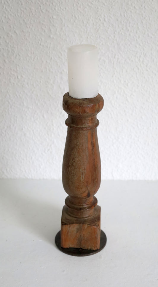 Portacandele / portacandele unico realizzato in legno di recupero